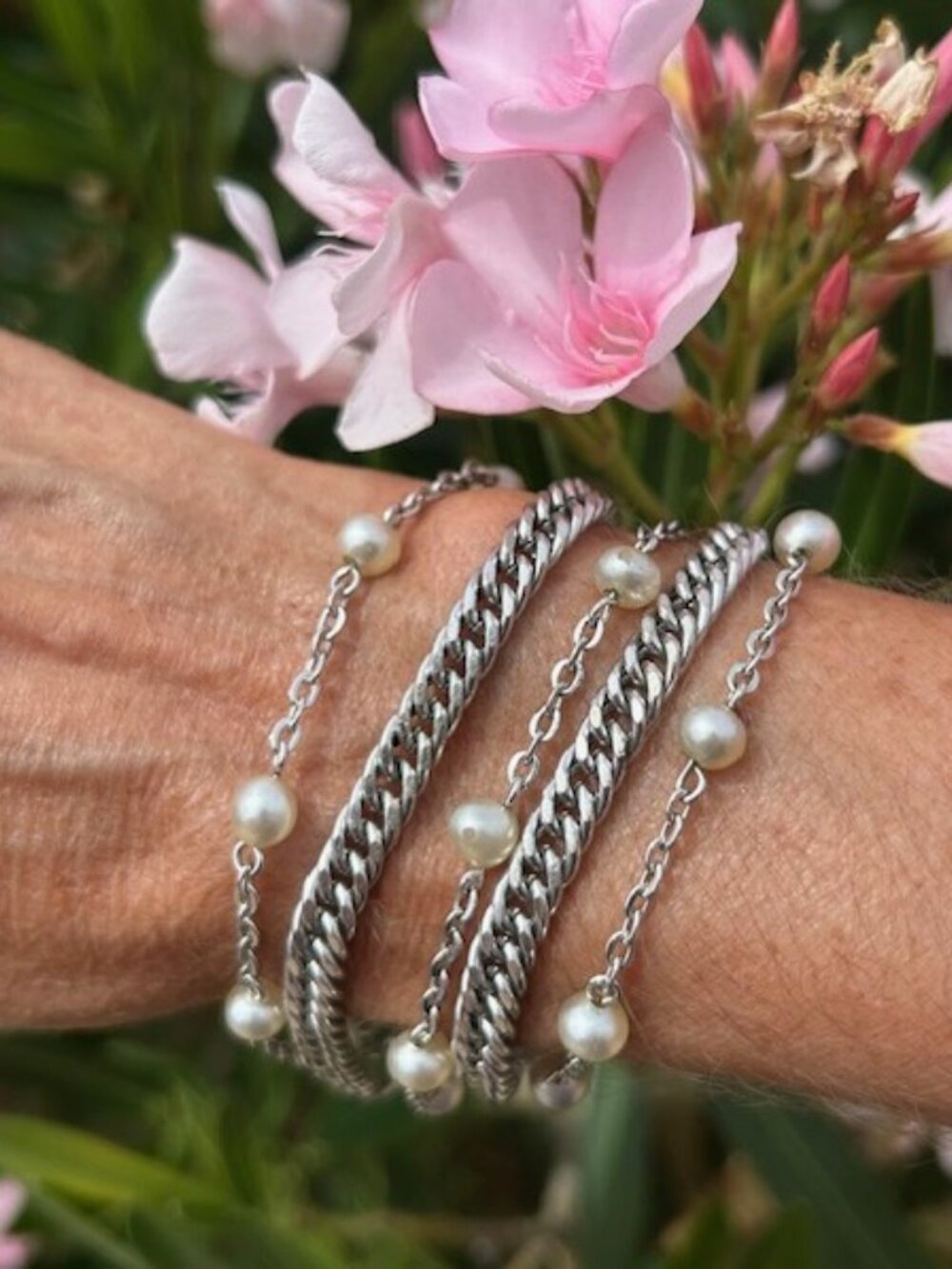 GOLDETTE NY 5-Strand Silver Faux Pearl Chain BRACELET